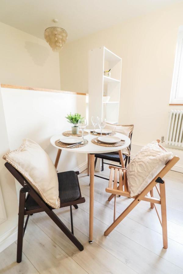 Apartment Right By Oval Station 2-bed Flat ! Free Wifi! London
